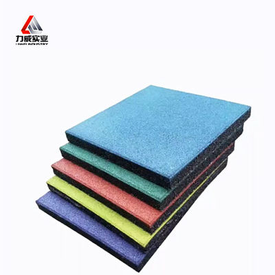 Tahan abrasi Excellent Mobil Butyl Karet Lini Produksi Lembar Rentang suhu -50C Untuk 110C